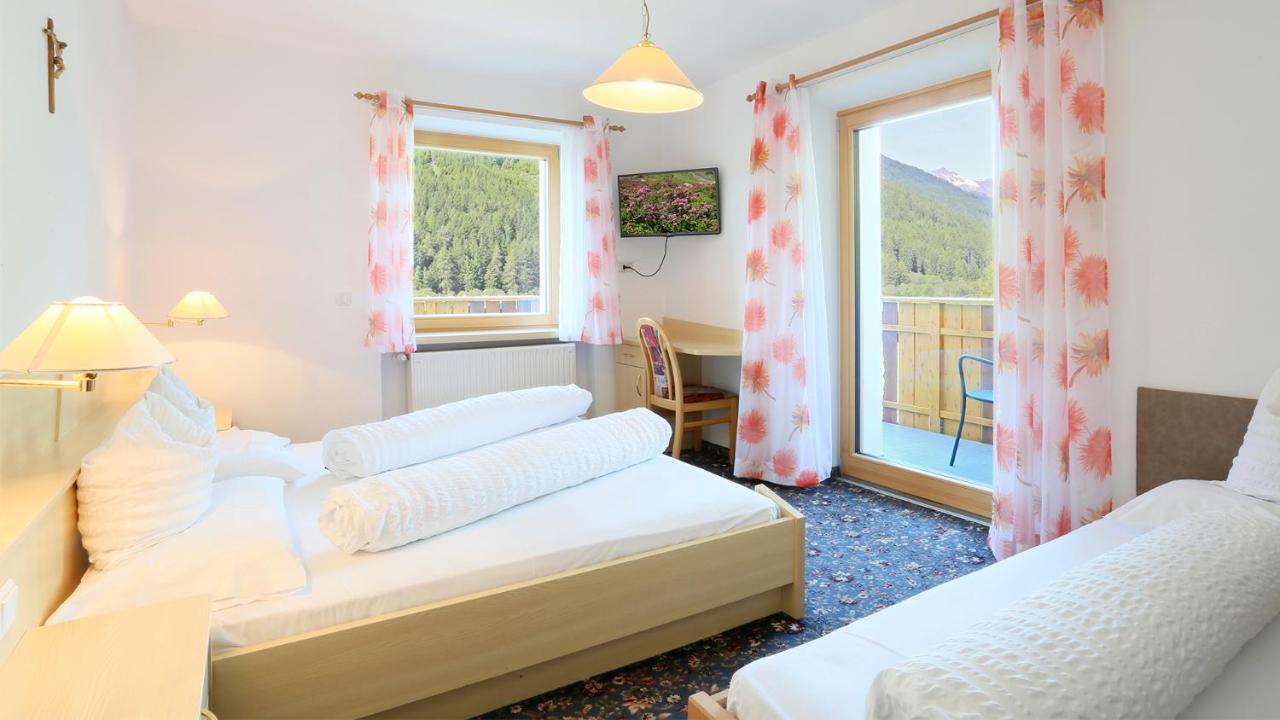 Pension Alpenhof B&B Colle Isarco Exterior foto